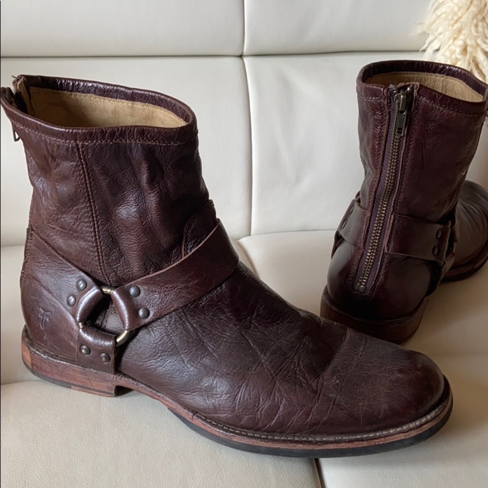 Frye Engineer / Harness Zip Boots - Vibram Soles